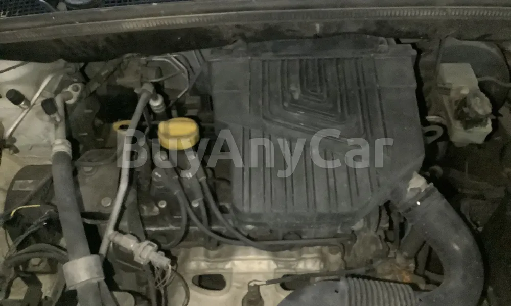 Vehicle photo 6