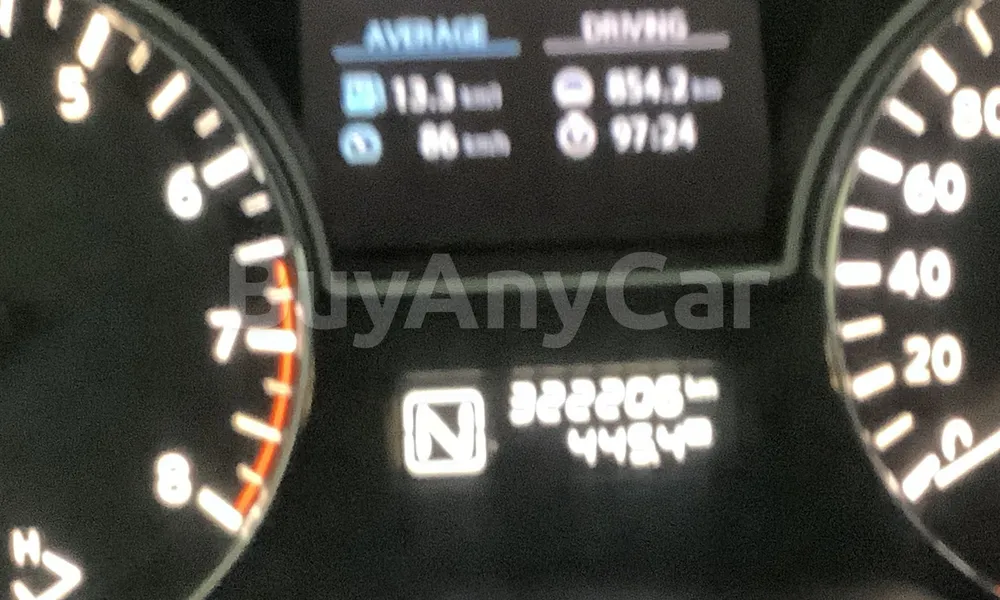 Vehicle photo 7