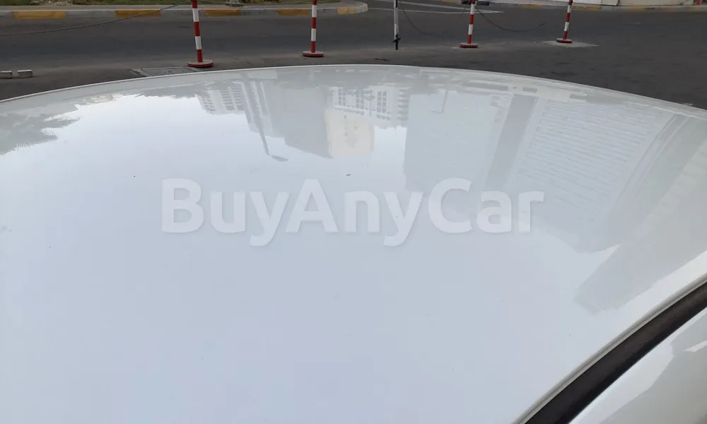 Vehicle photo 5