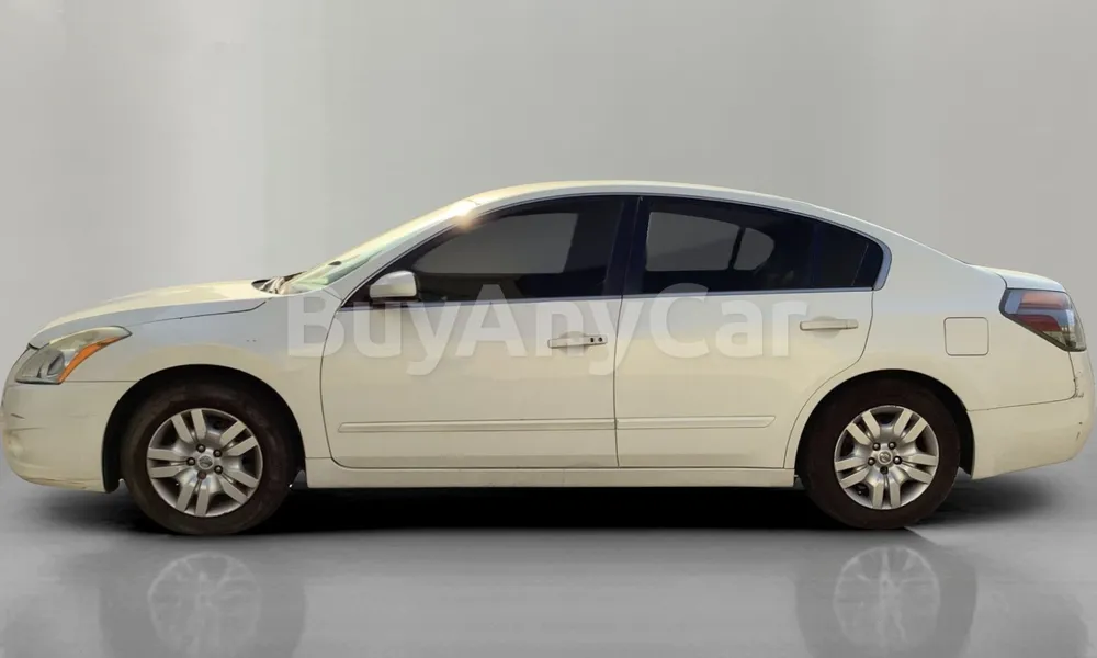 Vehicle photo 4
