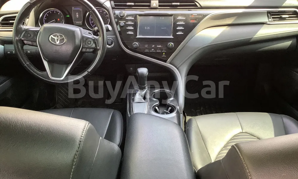Vehicle photo 8