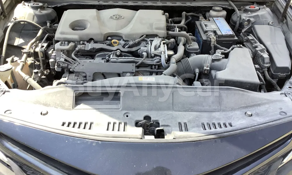Vehicle photo 6
