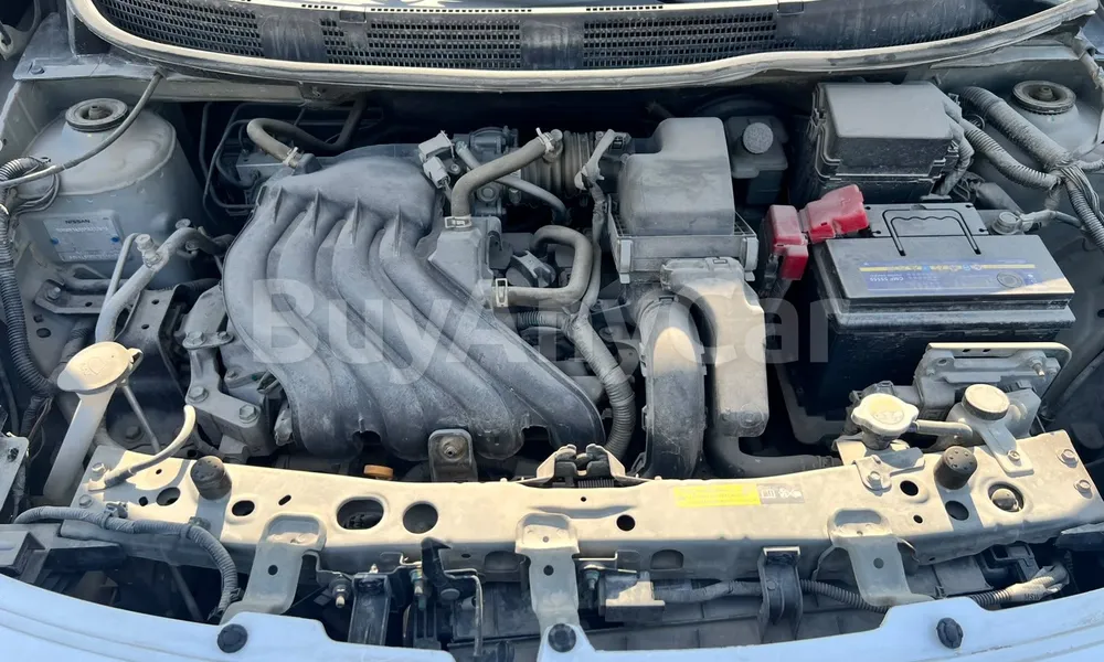 Vehicle photo 7