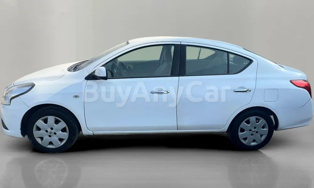 Vehicle photo 5