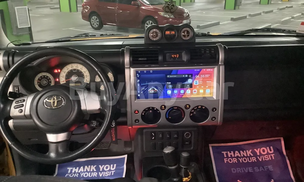 Vehicle photo 9