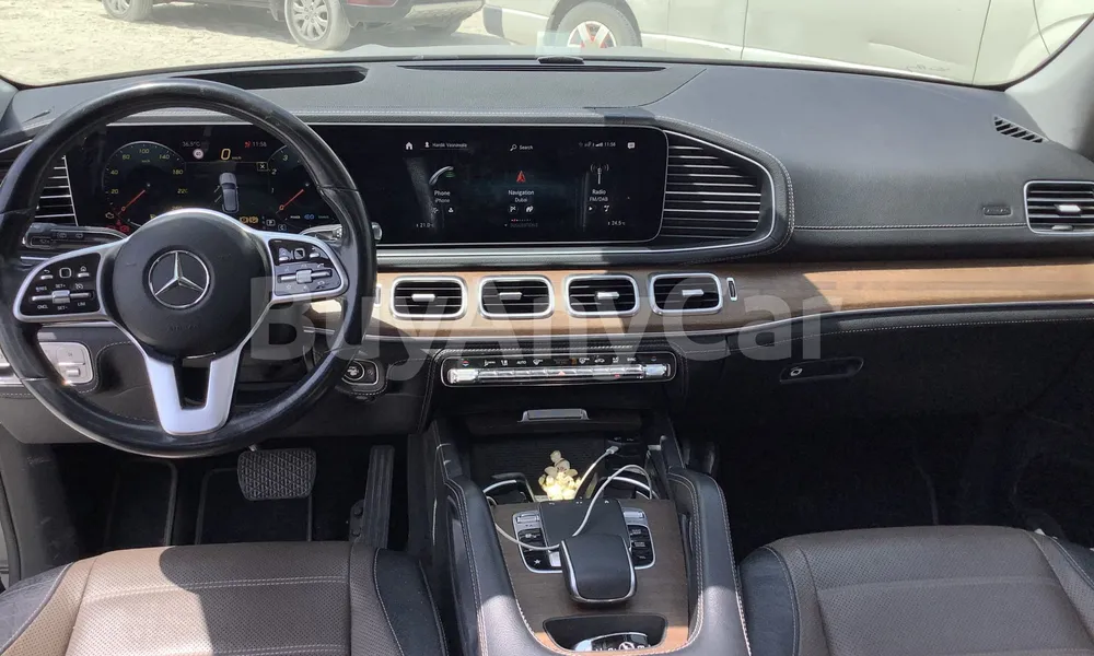 Vehicle photo 9