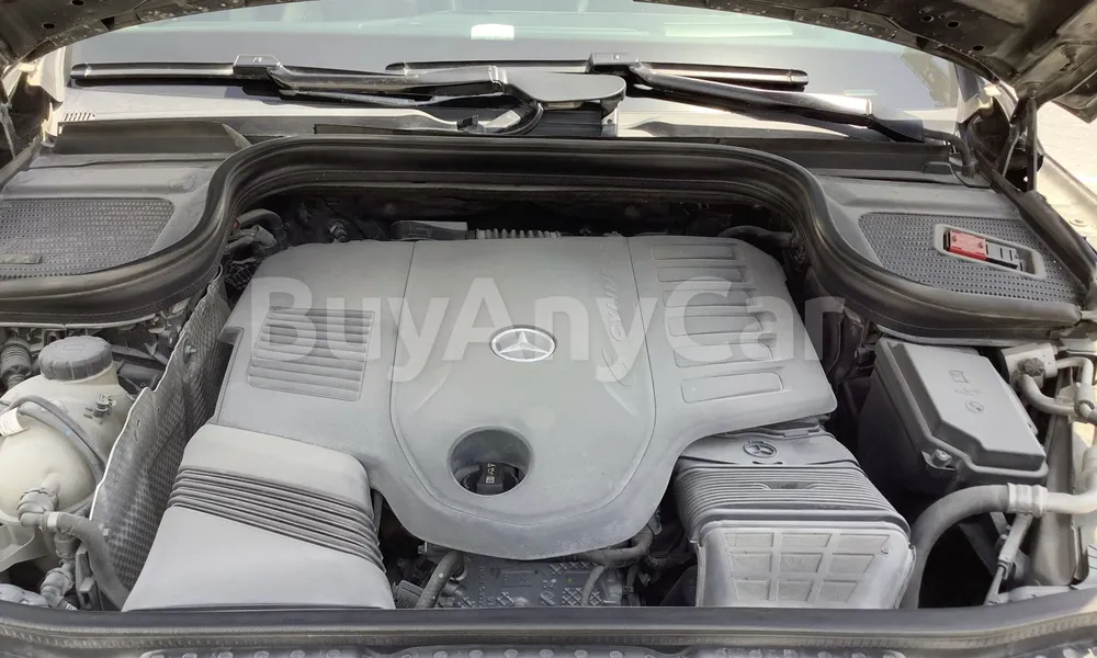 Vehicle photo 6