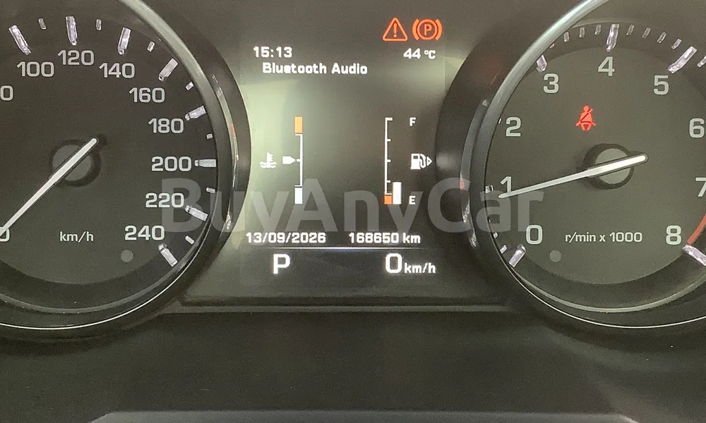 Vehicle photo 9