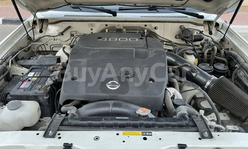 Vehicle photo 6