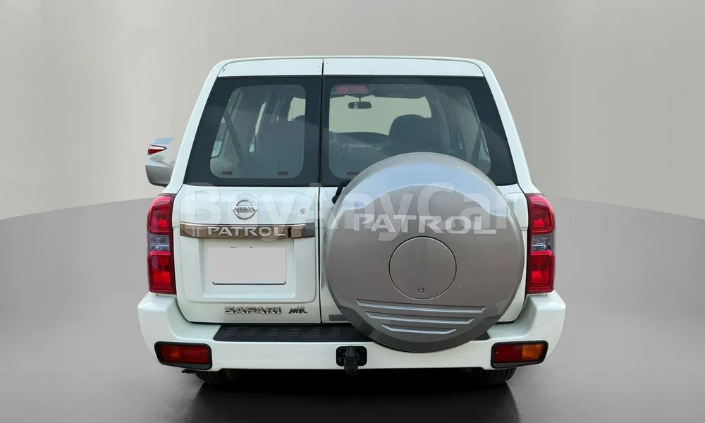 Vehicle photo 2