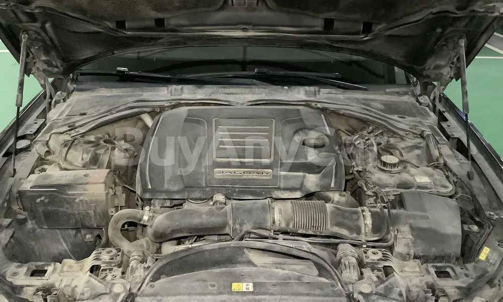 Vehicle photo 7