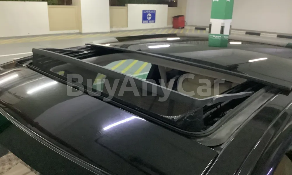 Vehicle photo 5
