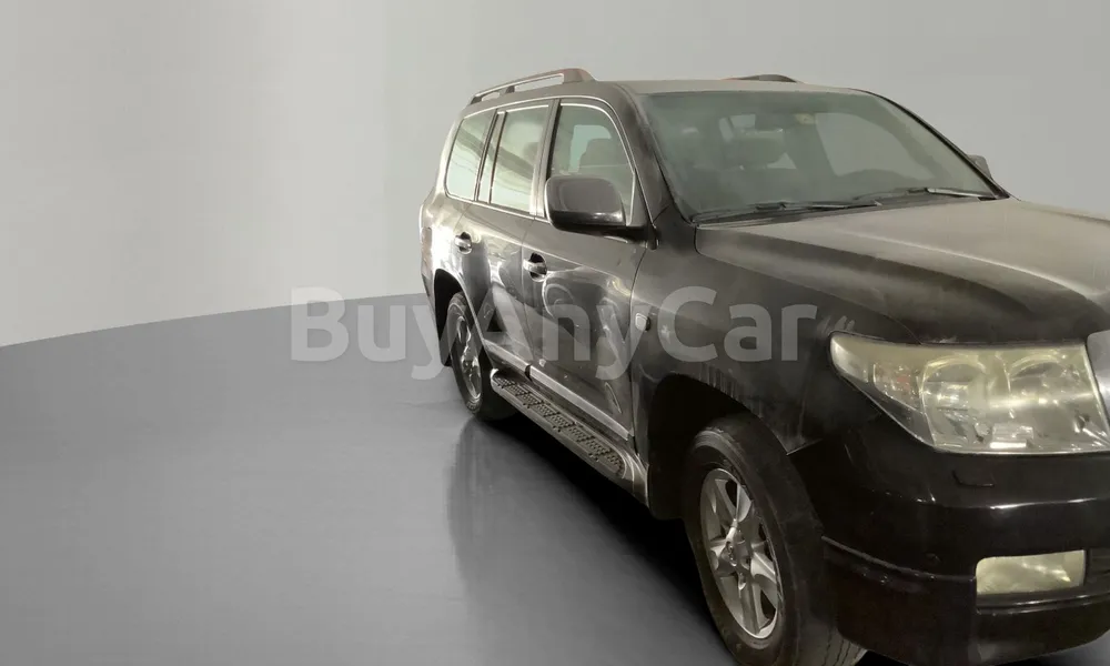 Vehicle photo 4