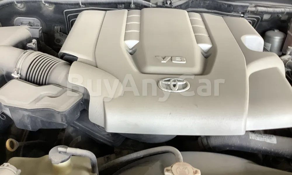 Vehicle photo 7