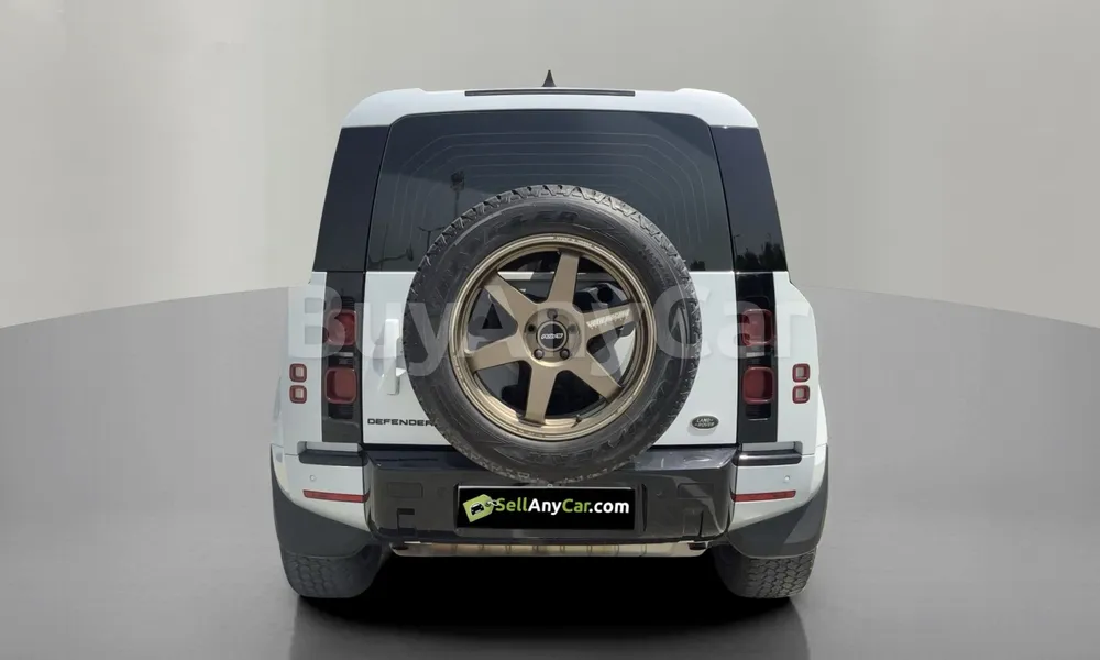 Vehicle photo 2