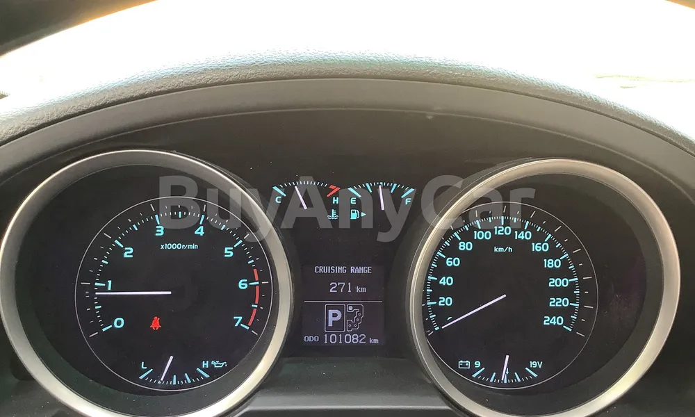 Vehicle photo 7