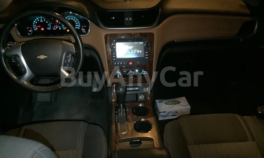Vehicle photo 9