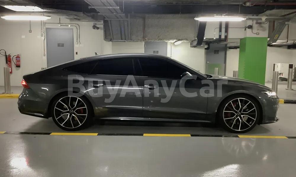 Vehicle photo 3