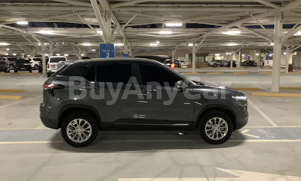 Vehicle photo 3