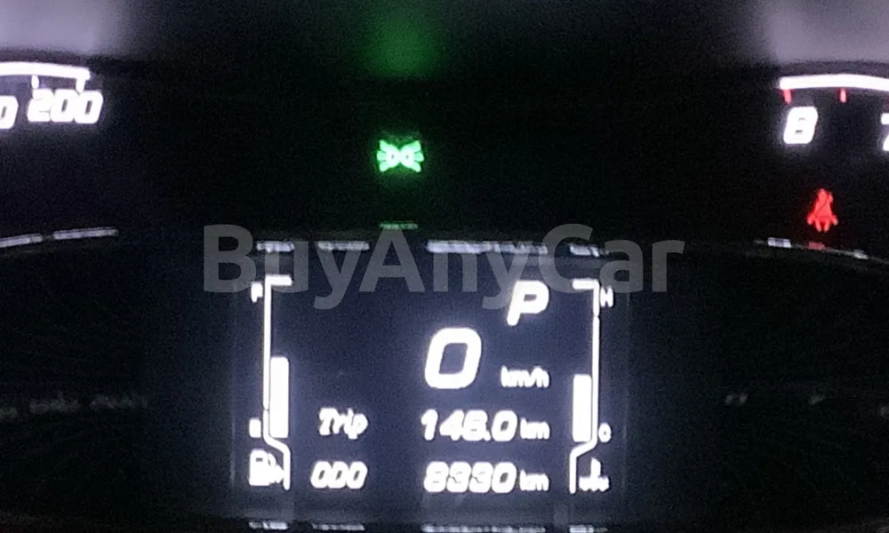 Vehicle photo 7
