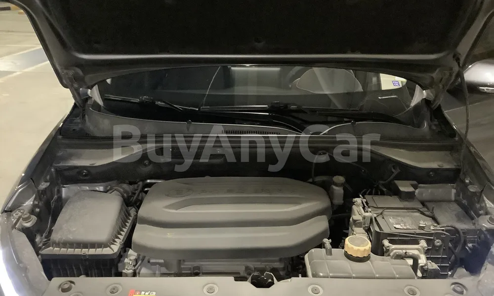 Vehicle photo 6