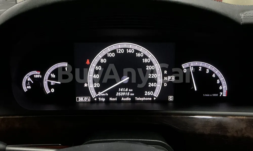 Vehicle photo 7