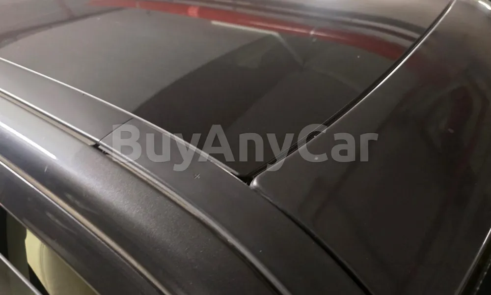 Vehicle photo 9