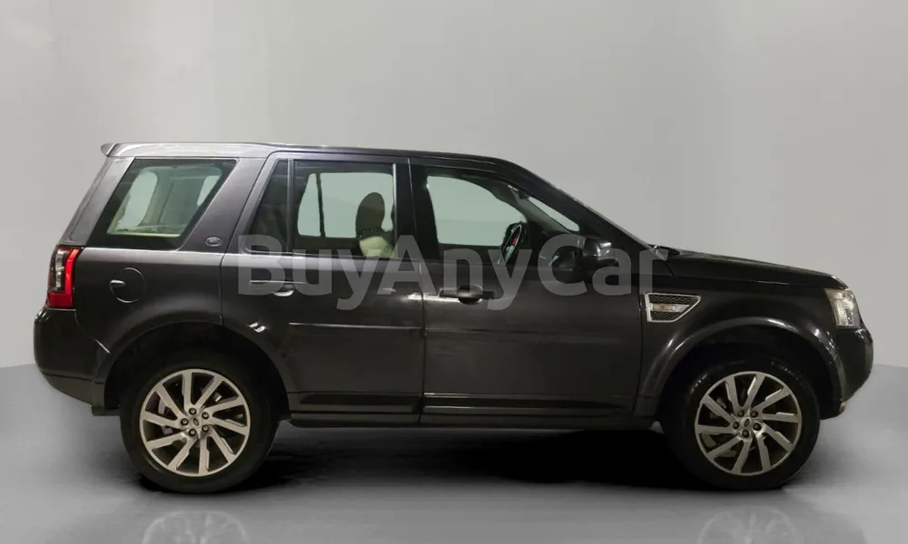 Vehicle photo 3