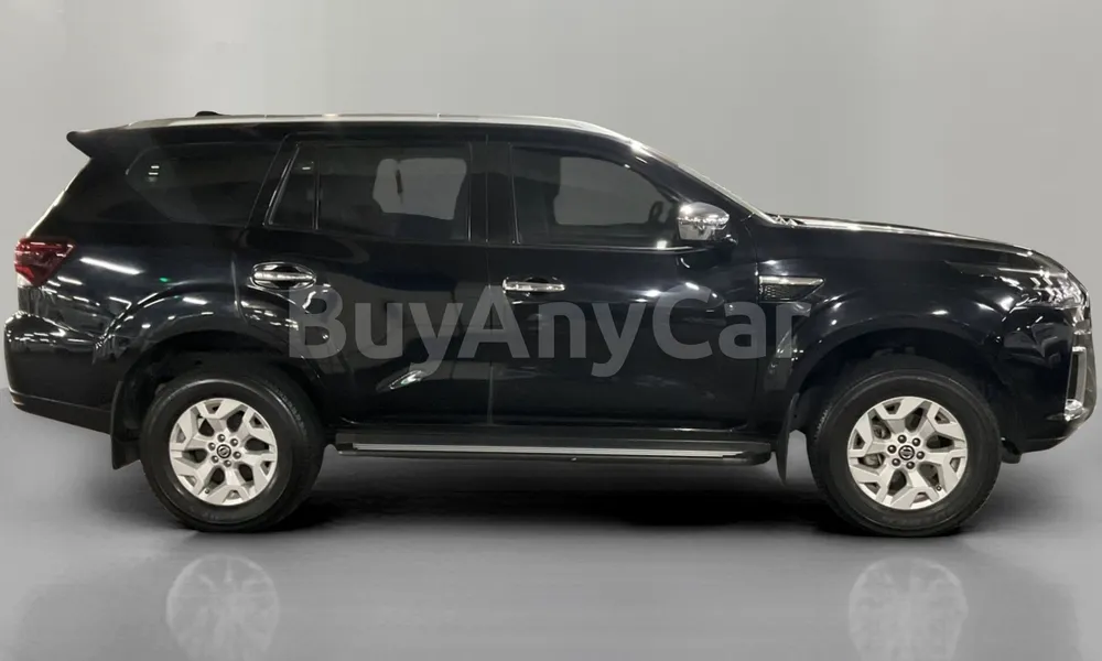 Vehicle photo 3