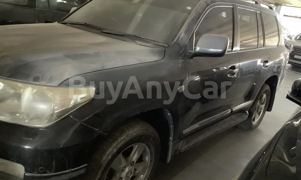 Vehicle photo 4