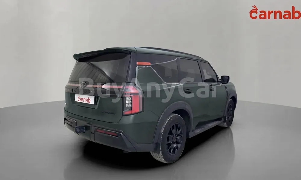 Vehicle photo 13