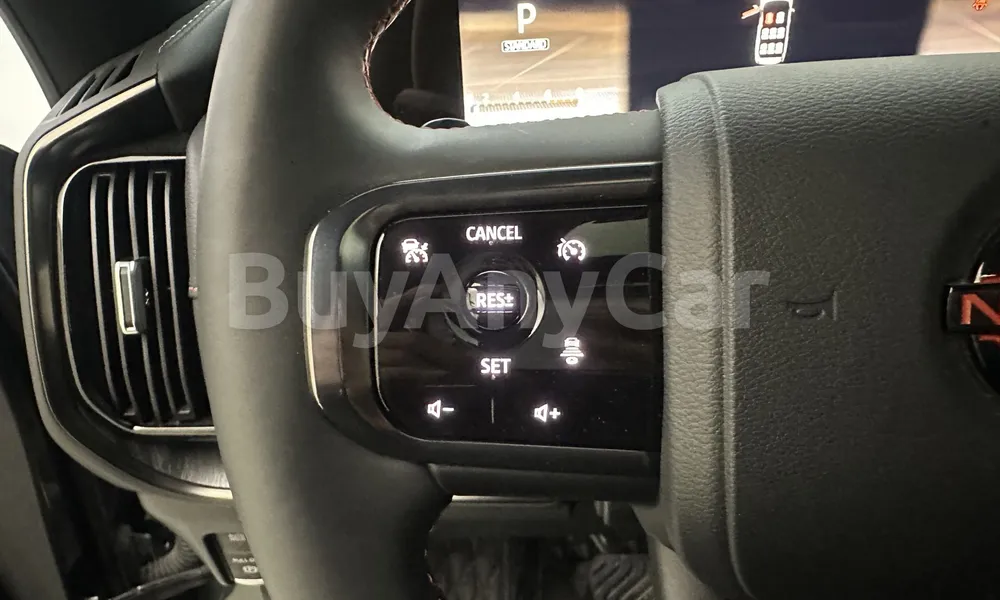 Vehicle photo 16