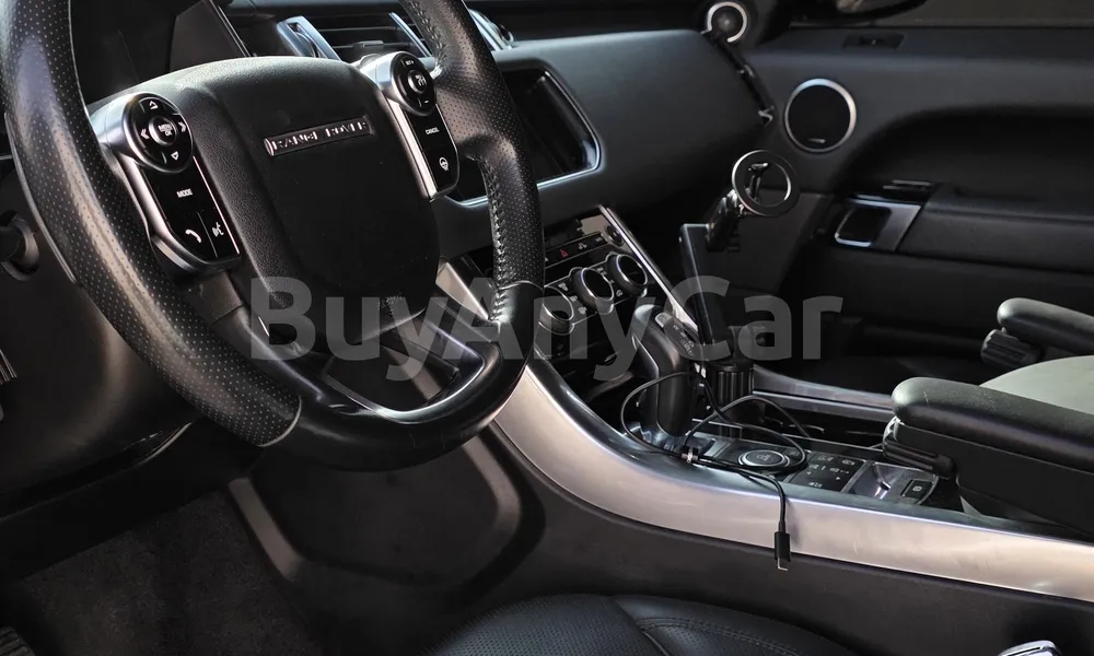 Vehicle photo 8