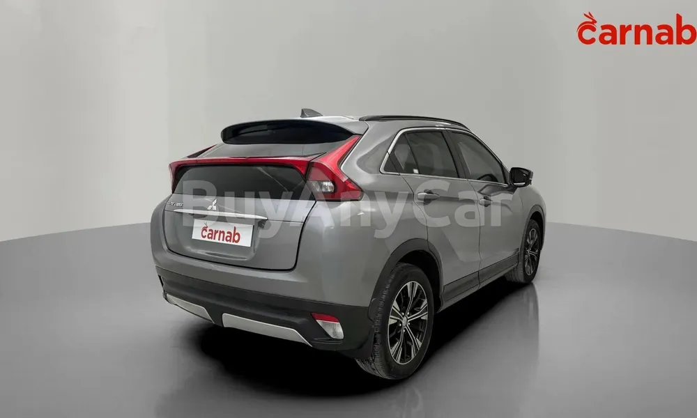 Vehicle photo 10