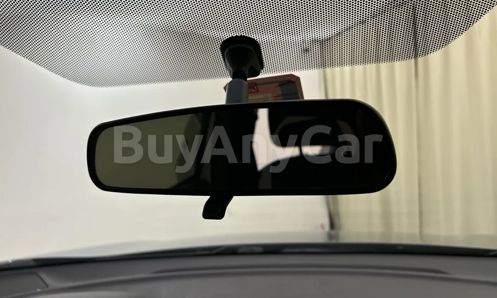 Vehicle photo 15
