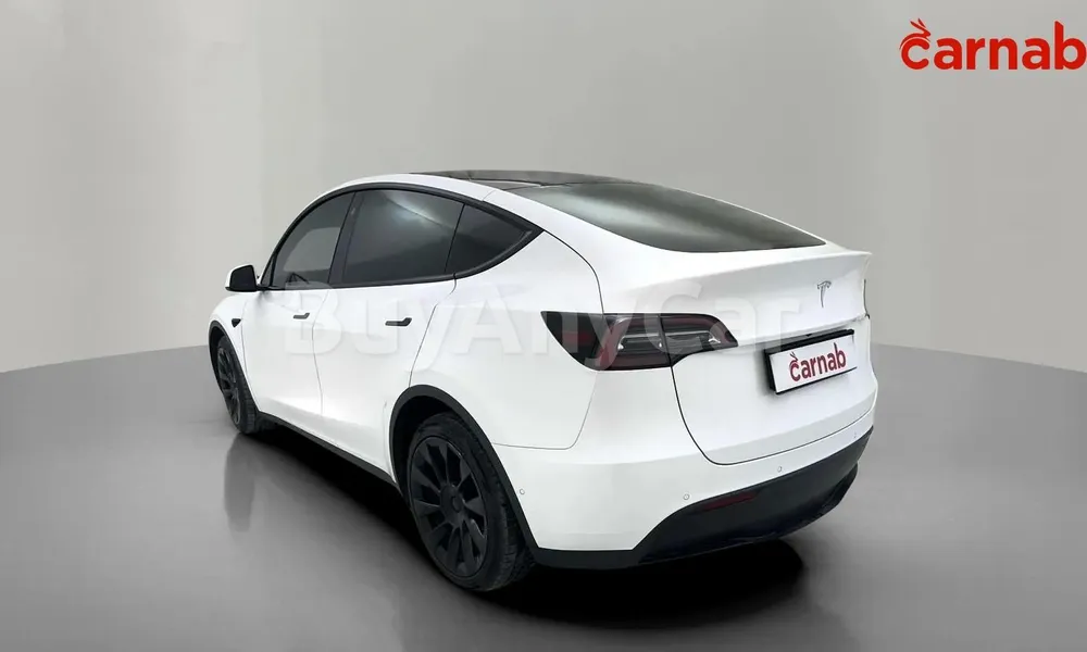 Vehicle photo 7