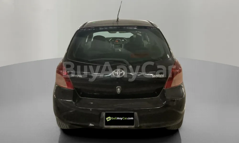 Vehicle photo 2