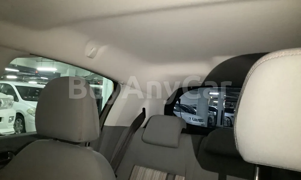 Vehicle photo 8