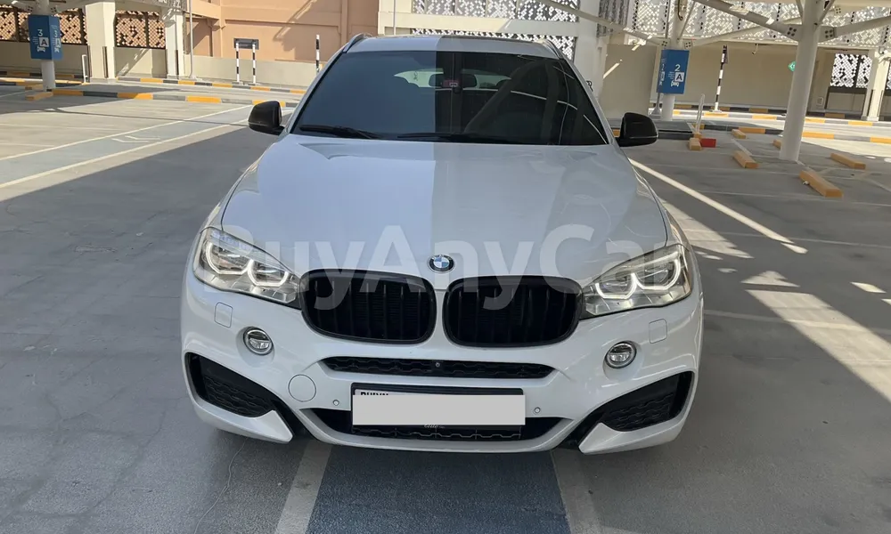 Vehicle photo 1