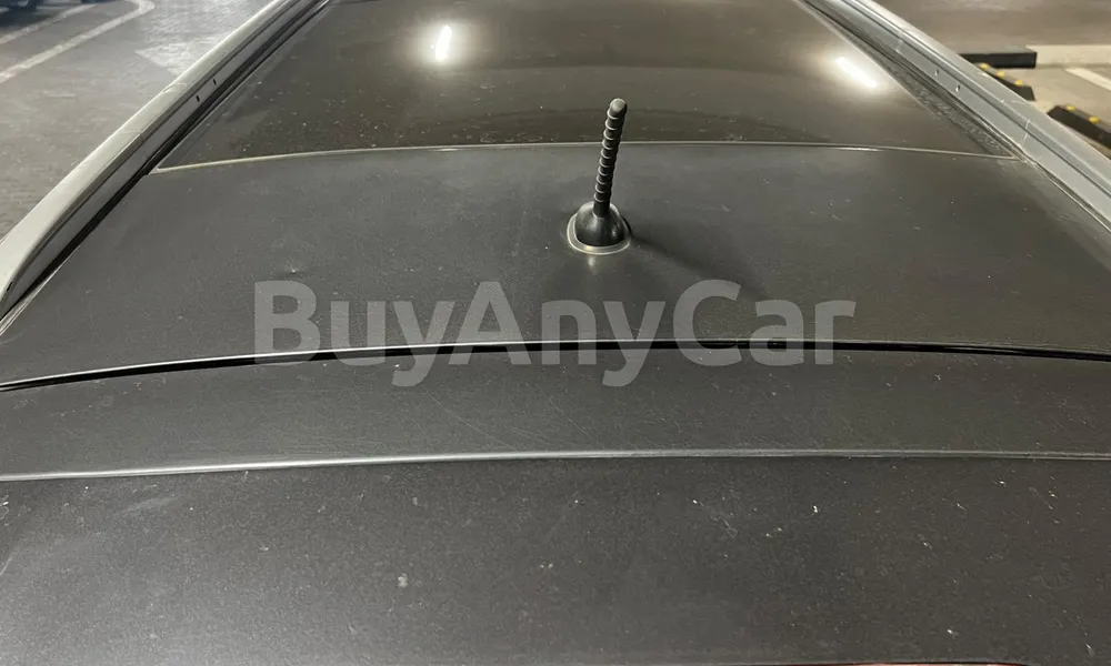 Vehicle photo 8