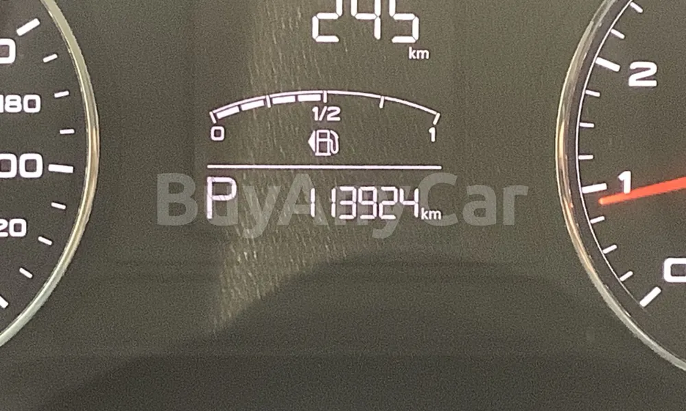 Vehicle photo 8