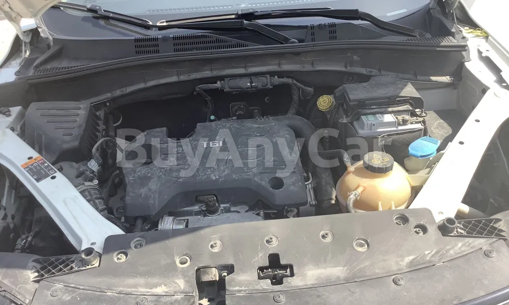 Vehicle photo 6
