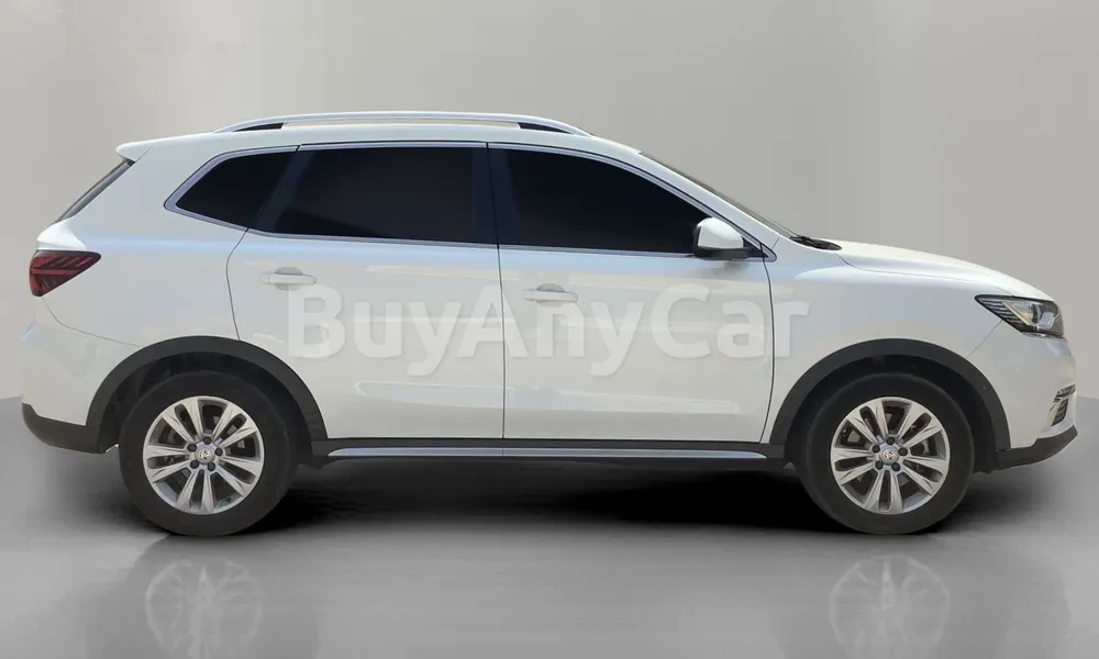 Vehicle photo 3
