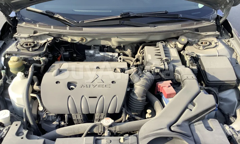 Vehicle photo 5