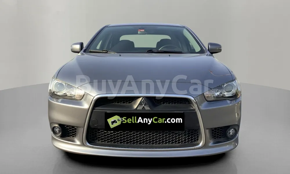 Vehicle photo 1