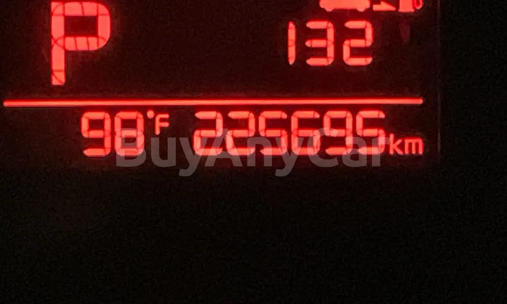 Vehicle photo 7