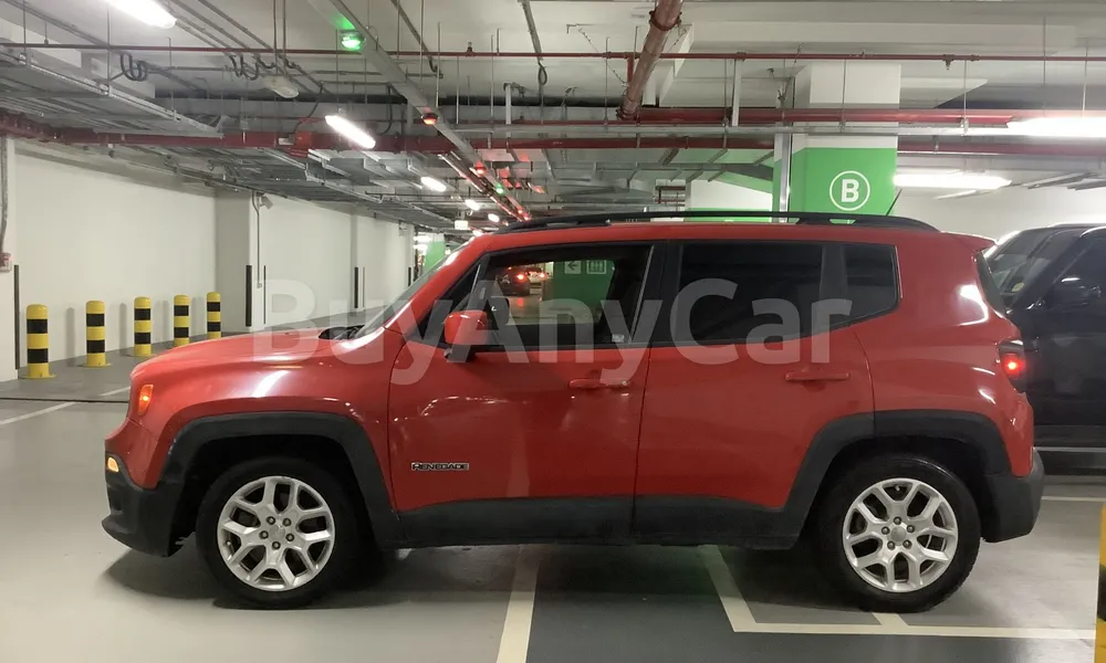 Vehicle photo 4
