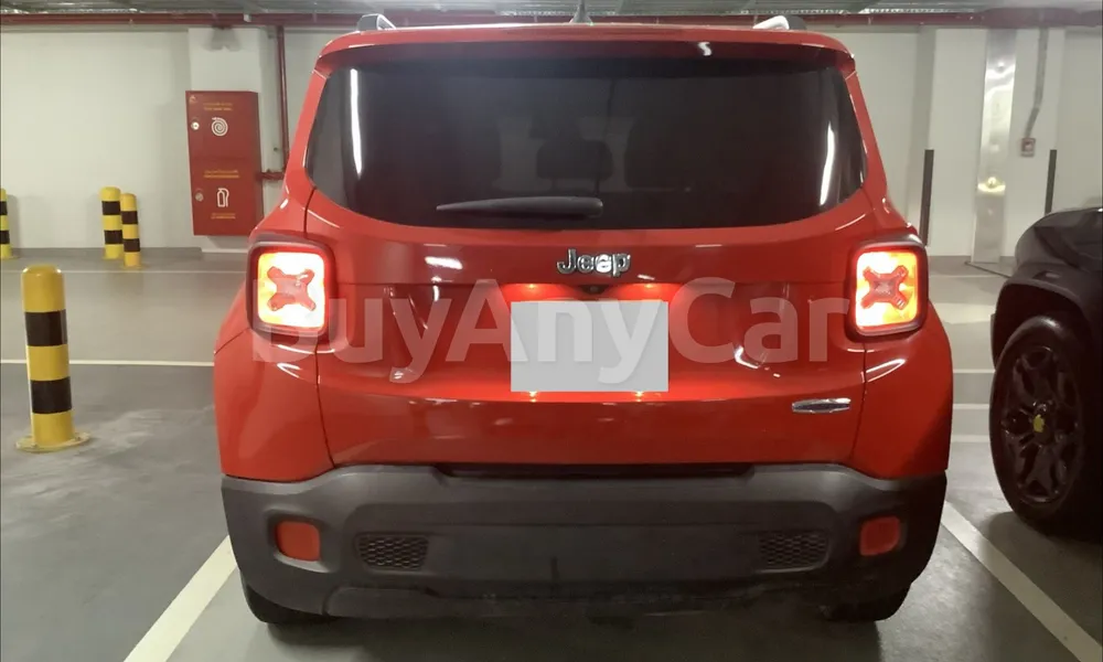 Vehicle photo 2