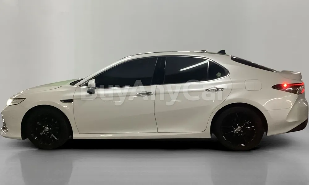 Vehicle photo 4