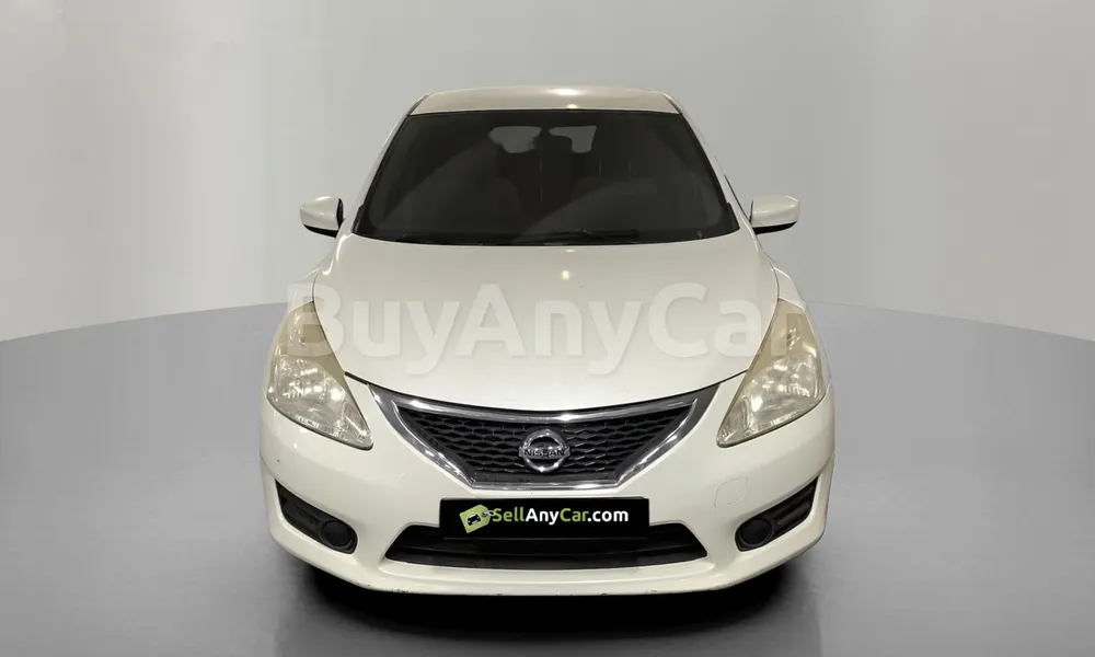 Vehicle photo 1